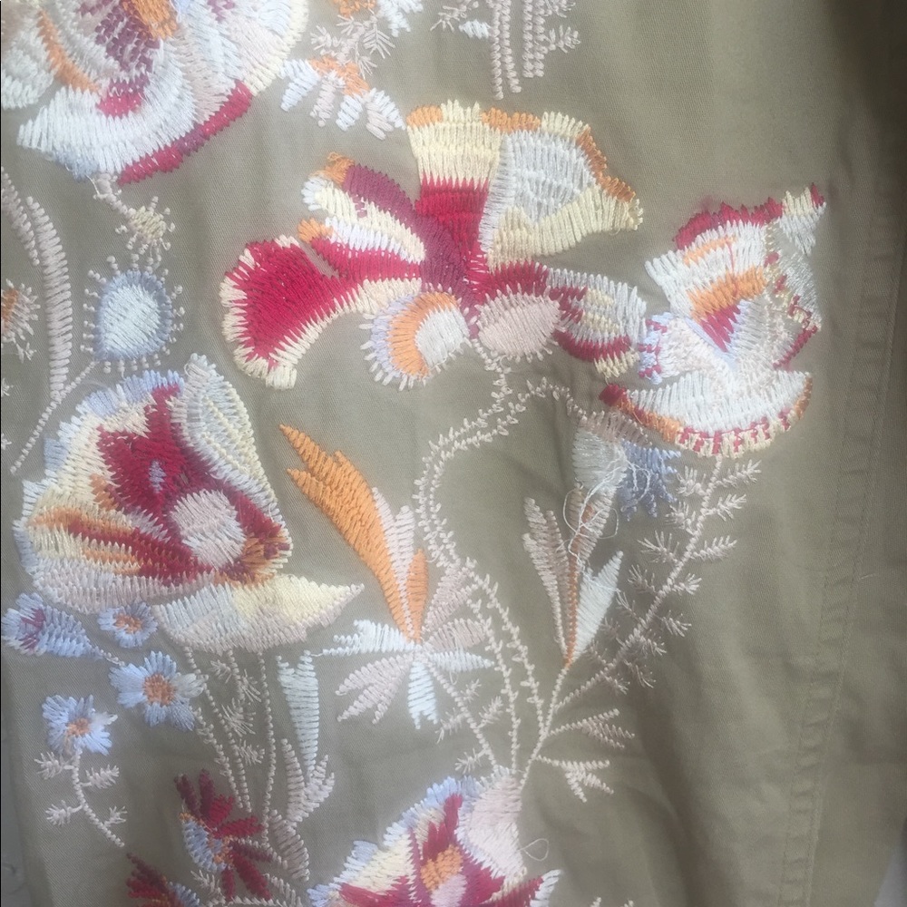 Cache women’s size 4 fit 6 embroidery olive color - Picture 4 of 8